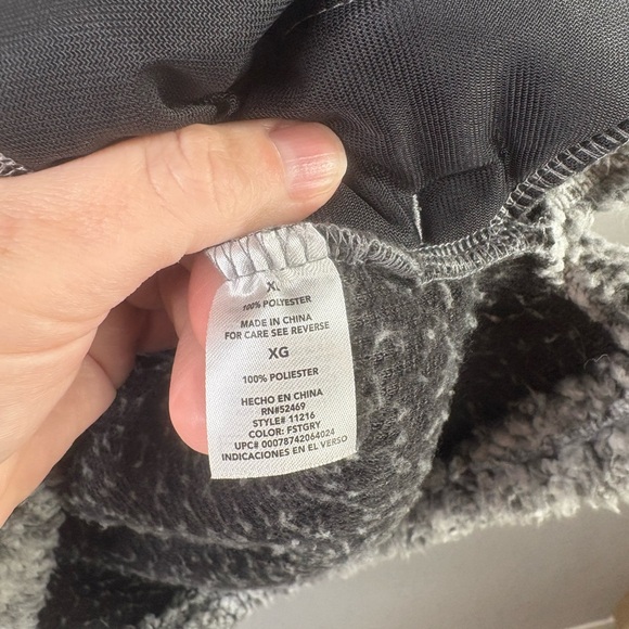 Grizzly Sherpa 1/4 zip Pullover Sweater size XL - Picture 5 of 8